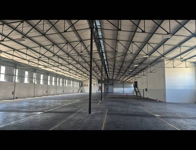 3,660M² WAREHOUSE TO LET IN WHITE RIVER INDUSTRIAL